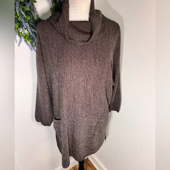 Soft Surroundings,L-XL, ribbed tunic cowl neck 3/4 sleeves,side vents sweater - Picture 5 of 7